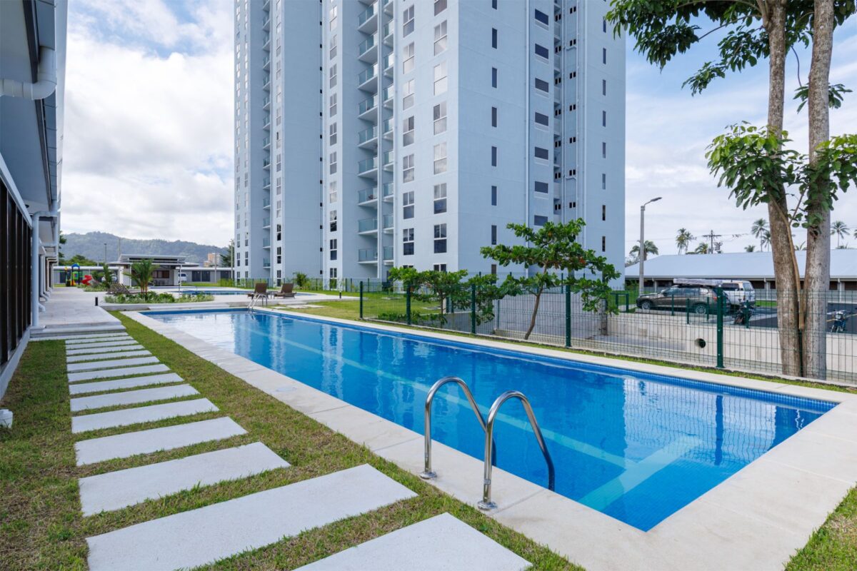 Viva Jacó Lap Pool