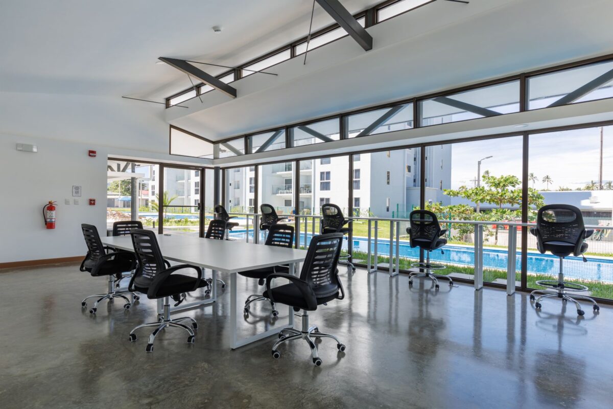 Co-working at Viva Jacó